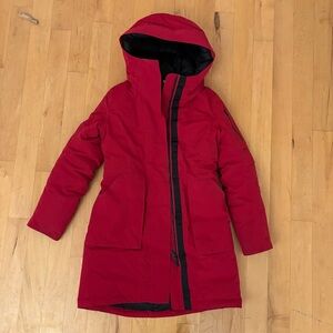 Lululemon sz 4 Winter warrior parka dark red
